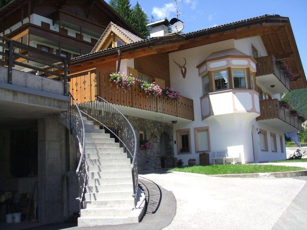 Villa Mazzel - Cima 12 Vigo di Fassa Extérieur photo